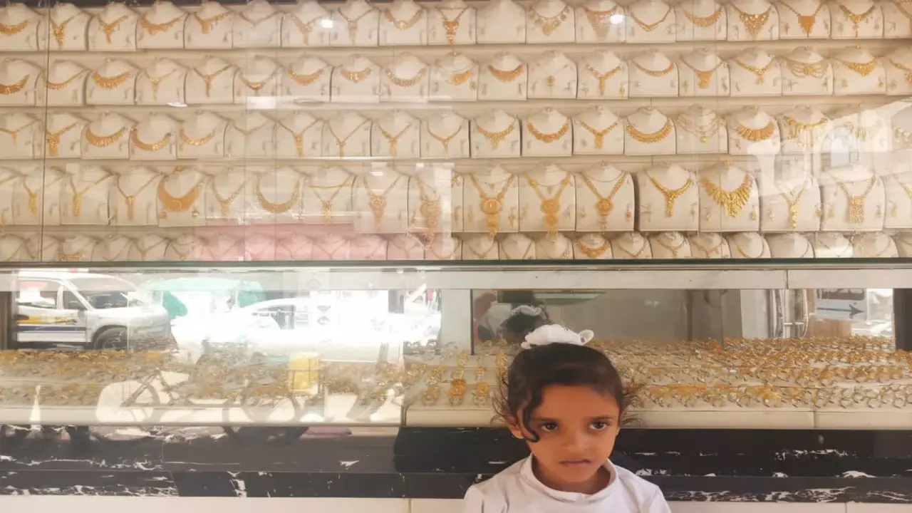 تباين قياسي في أسعار الذهب بين صنعاء وعدن يتجاوز كل التوقعات المحتملة